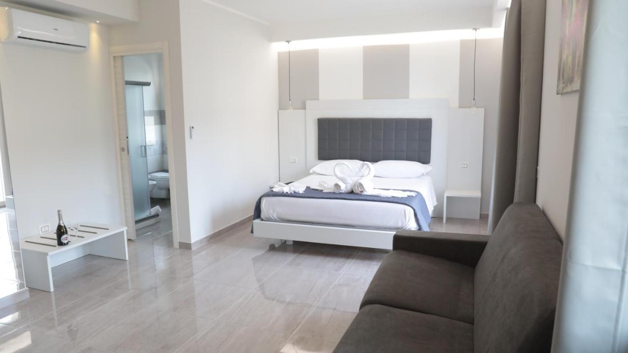 Blue Marine - Free Parking Hotel โตรเปอา ภายนอก รูปภาพ