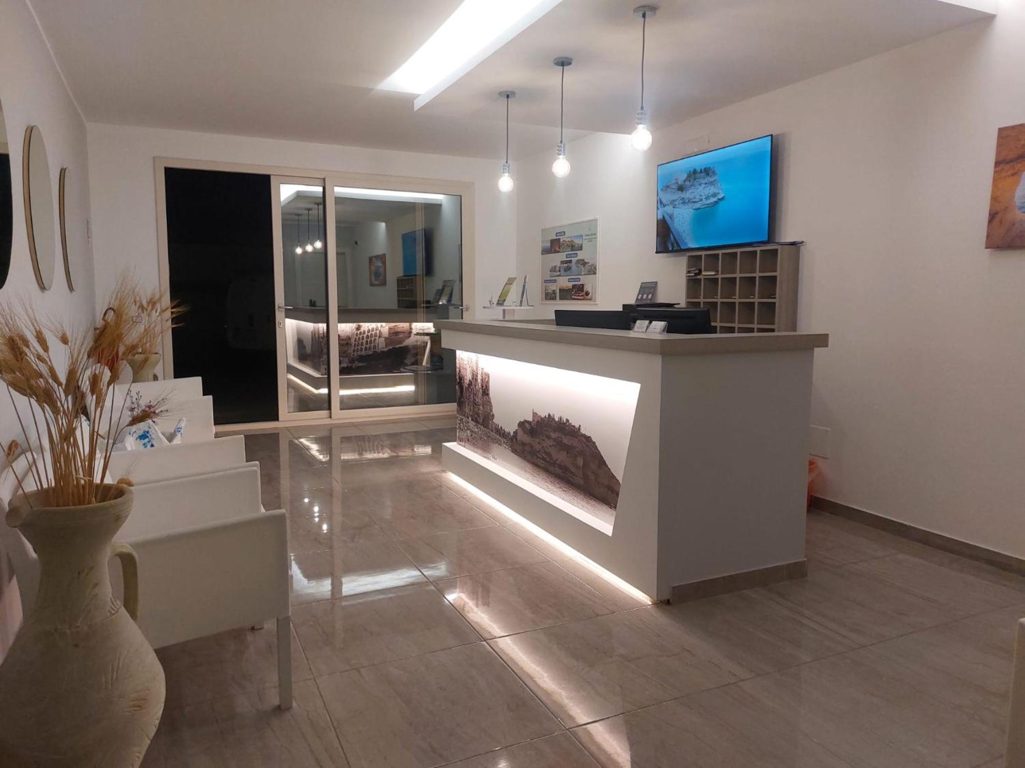 Blue Marine - Free Parking Hotel โตรเปอา ภายนอก รูปภาพ